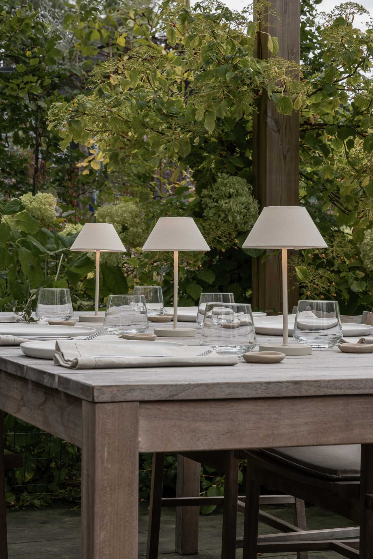 Teya table portable offwhite