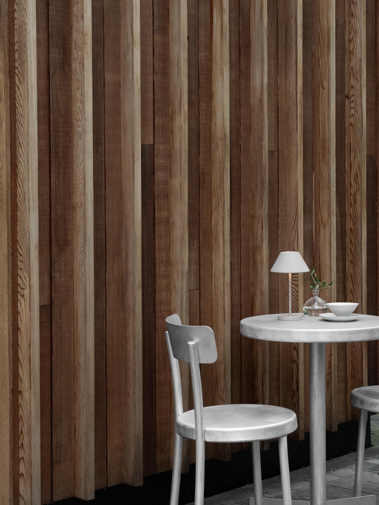 Teya table portable warm grey